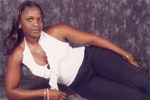 Date this lovely Ivory Coast girl Gramieu from Abidjan A9762