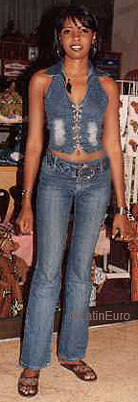 Date this athletic Ivory Coast girl Yasmine from Yamoussoukro A9978