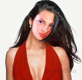 Date this voluptuous Brazil girl Camila from Natal B-168