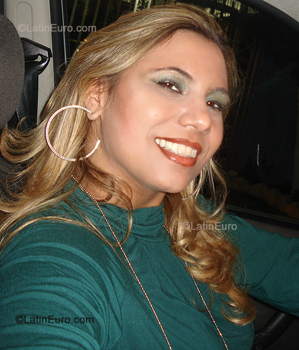 Date this passionate Brazil girl Cristiana from Mogi Guacu B-236