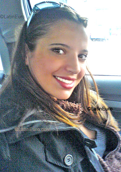 Date this cute Brazil girl Maressa from Santos B-247