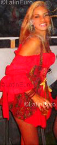 Date this lovely Brazil girl Vivian from Sao Paulo BR4204