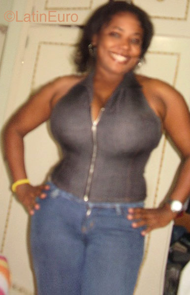 Date this pretty Brazil girl Tereza from Sao Paulo B1048