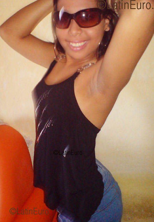 Date this young Brazil girl Flavine from Lorena B1076