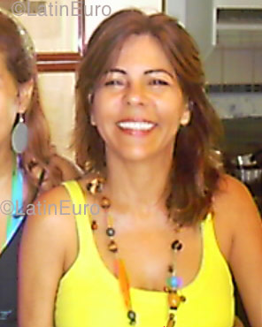 Date this sensual Brazil girl Cristina from Goiania B1092