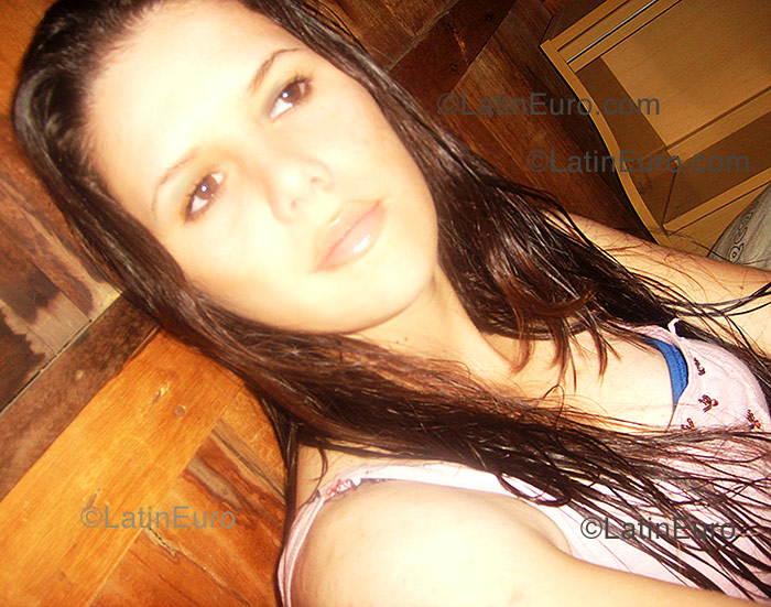 Date this cute Brazil girl Claudiana from Sao Joao Batista B1102