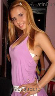 Date this delightful Brazil girl Stephanie from Belem B1103