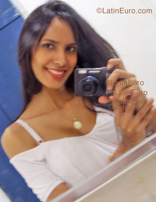 Date this tall Brazil girl Barbara from Aracaju B1130