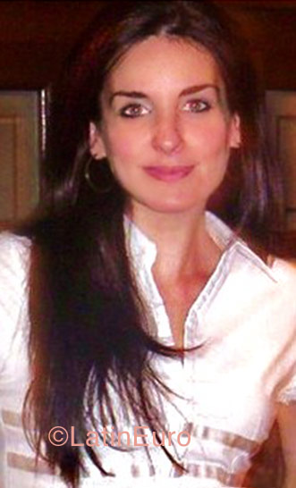 Date this lovely Brazil girl Cristina from Sao Paulo B1159