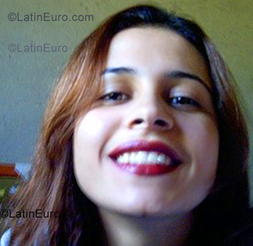 Date this cute Brazil girl Franciane- from Barra Mansa B1181