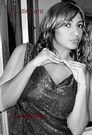 Date this pretty Brazil girl Fabiana from Santa Luzia B1184