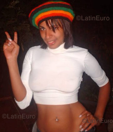 Date this exotic Brazil girl Joselene from Goiania B1212