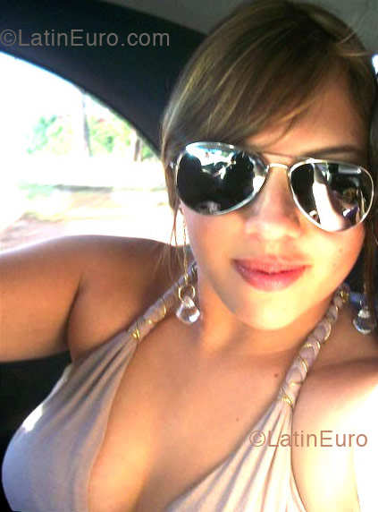 Date this beautiful Brazil girl Juliana from Brasilia B1250