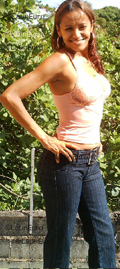 Date this exotic Brazil girl Maria from Maceio B1290