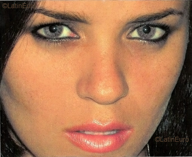 Date this georgeous Brazil girl Lucelia from Rio De Janeiro B1460