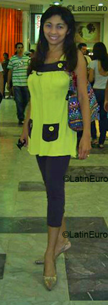 Date this delightful Brazil girl Ana from Ananindeu B1506