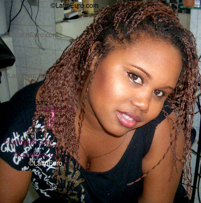 Date this georgeous Brazil girl Iracelia from Fortaleza B1547