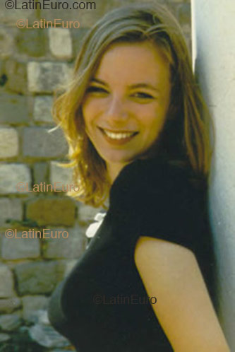 Date this lovely Brazil girl Tiffany from Campinas B1557