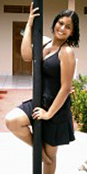 Date this athletic Brazil girl Ynaiara from Rio Preto Da Eva B1609