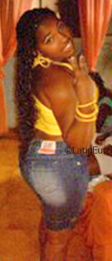 Date this hot Brazil girl Marcelle from Rio de Janeiro B1656