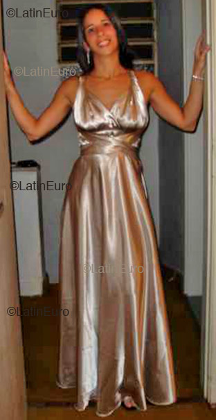 Date this athletic Brazil girl Luciana from Sao Paulo B1696