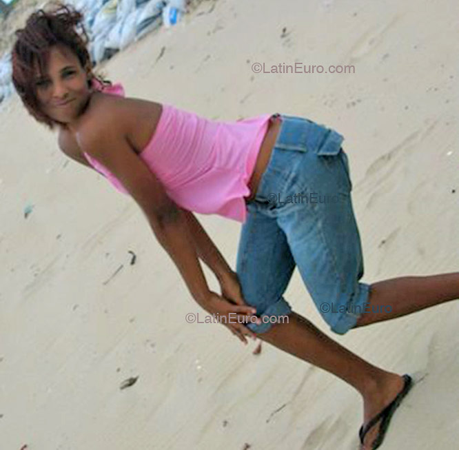 Date this funny Brazil girl Jaciane from PAULISTA B1718