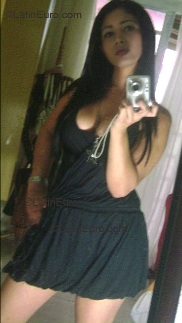 Date this lovely Brazil girl Shirley from Londrina B1928