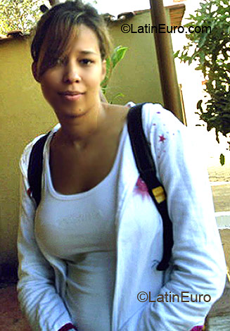 Date this passionate Brazil girl Marina from  B1982