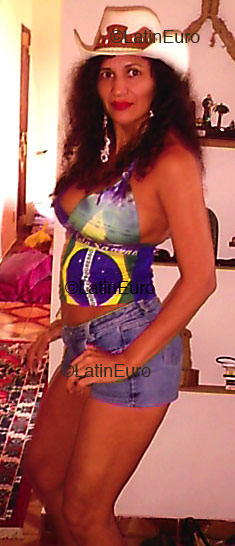 Date this passionate Brazil girl Cristina from Rio De Janeiro B2030