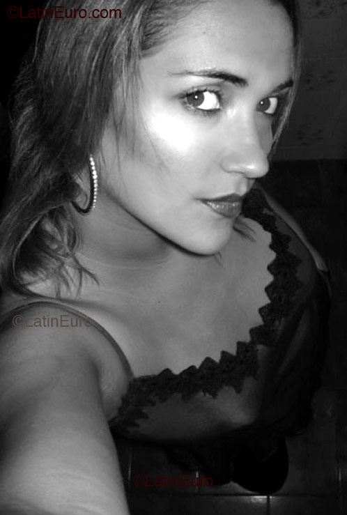 Date this hard body Brazil girl Jaceline from Joao Pessoa B2086