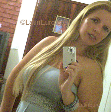 Date this good-looking Brazil girl Priscila from Sao Paulo B2092