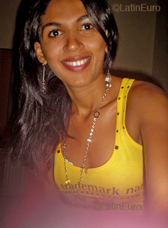 Date this funny Brazil girl Stefani from  B2098