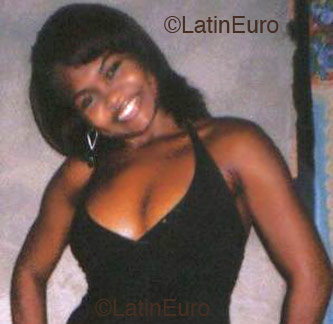 Date this funny Brazil girl Milena from Teresina B2151