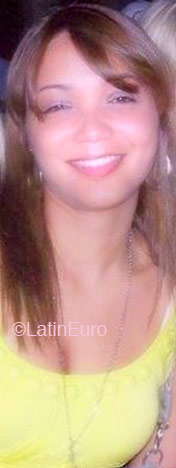 Date this beautiful Brazil girl Rebeca from Sao Jose dos Campos B2164