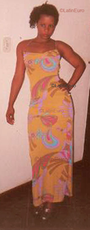 Date this happy Brazil girl Marcia from Salvador B2169