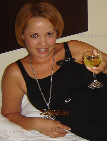 Date this delightful Brazil girl Cleanne from Sao Luis B2191