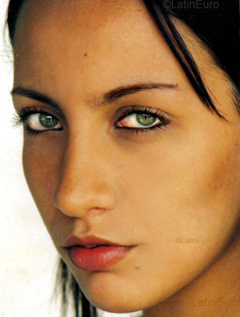 Date this georgeous Brazil girl Vanessa- from Sao Jose dos Campos B2262