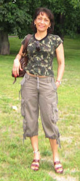 Date this athletic Brazil girl Elza from  B2285