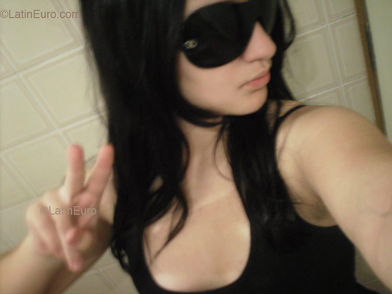 Date this exotic Brazil girl Flavia from SAO PAULO B2287