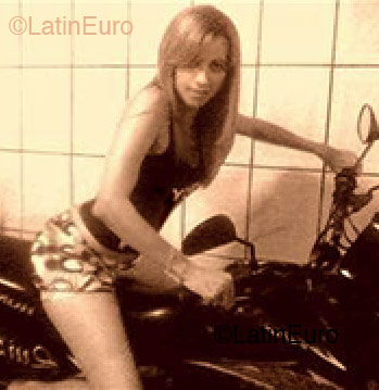 Date this beautiful Brazil girl Rosa from Belem B370