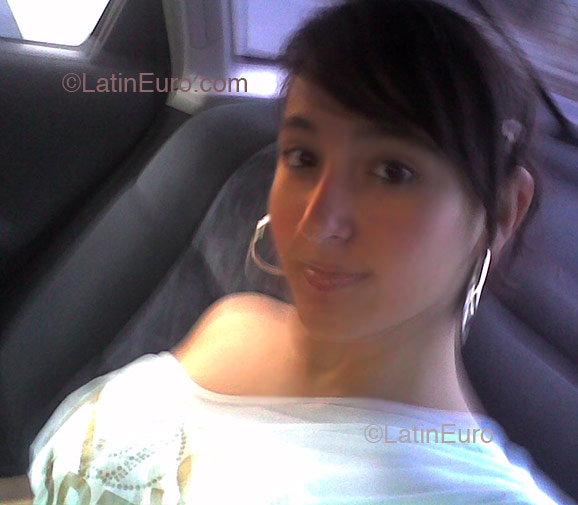 Date this good-looking Brazil girl Larissa from Belo Horizonte B2330