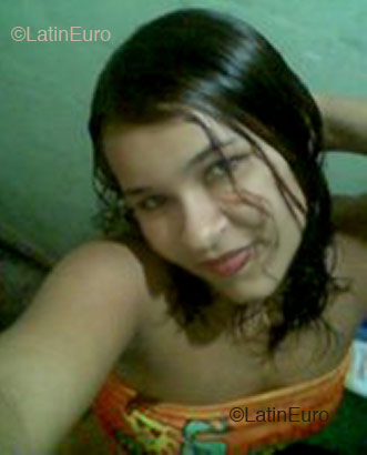 Date this foxy Brazil girl Keuly from  B2343