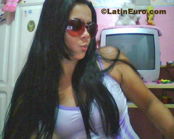 Date this hot Brazil girl Andreza from Manaus B238