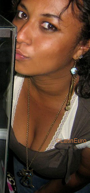 Date this hot Brazil girl Leticia from COTIA B2529