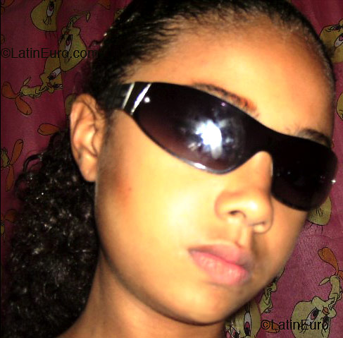 Date this happy Brazil girl Giselle from  B2541