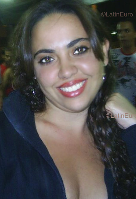 Date this good-looking Brazil girl Tallyta from SAO PAULO B2560