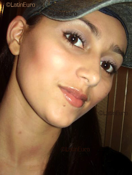 Date this georgeous Brazil girl Hadala from VERA B2637