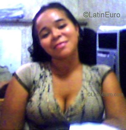Date this attractive Brazil girl Aline from NOSSA SENHORA DO SOCORRO B2664
