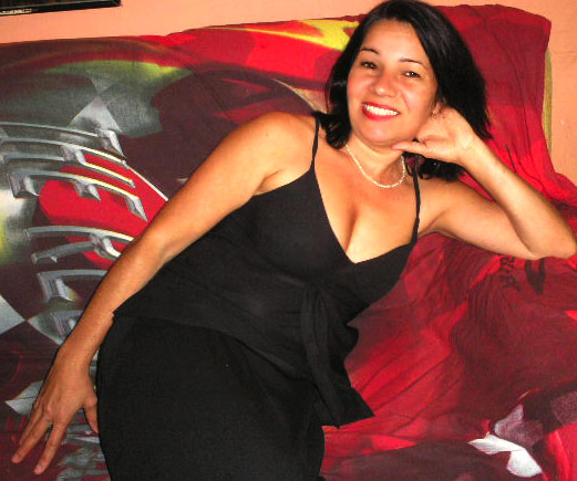 Date this pretty Brazil girl Lusidete from CAMBUCI B2703