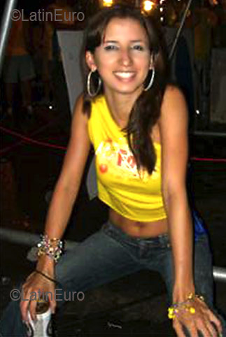 Date this happy Brazil girl Juliana from ITANHOMI B2757